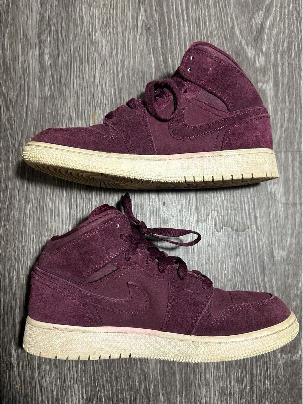 Air Jordan 1 Mid GS Bordeaux Sail 5.5Y Womens 7 554725-625